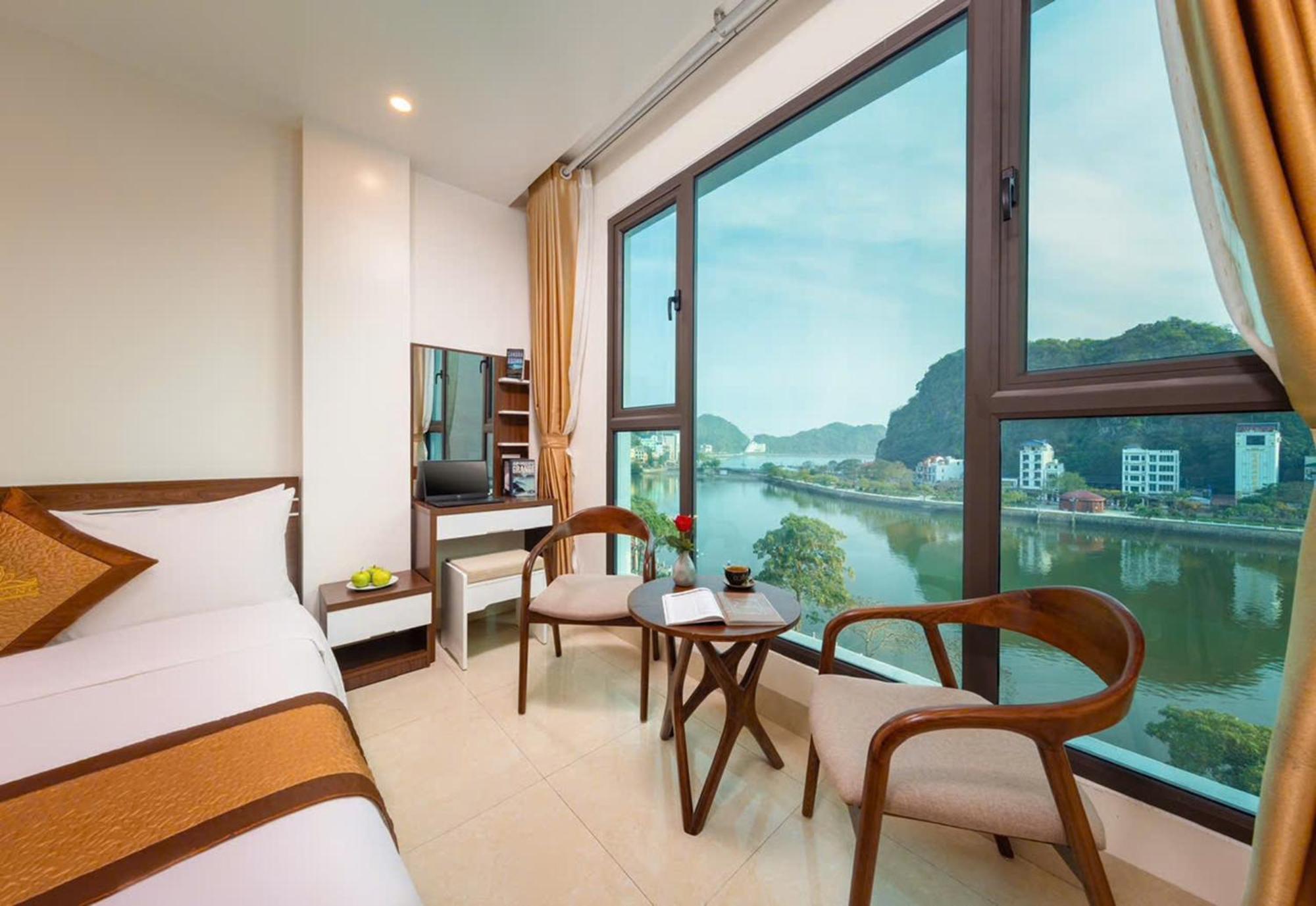 Tung Quang Hotel Dong Khe Sau Exterior foto