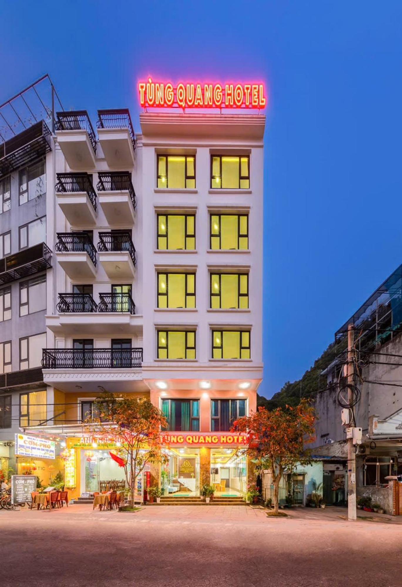 Tung Quang Hotel Dong Khe Sau Exterior foto